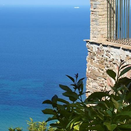 Residenza D'Epoca Tamara Aparthotel Castellabate Bilik gambar