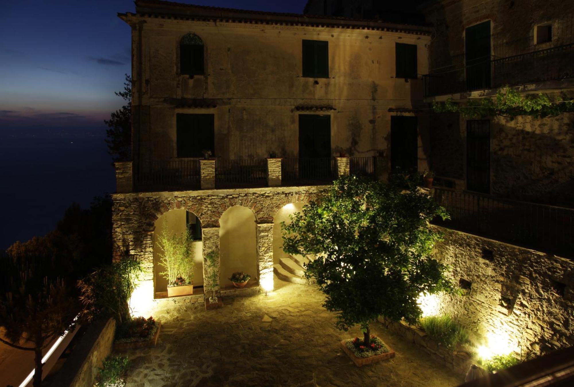 Residenza D'Epoca Tamara Aparthotel Castellabate Luaran gambar