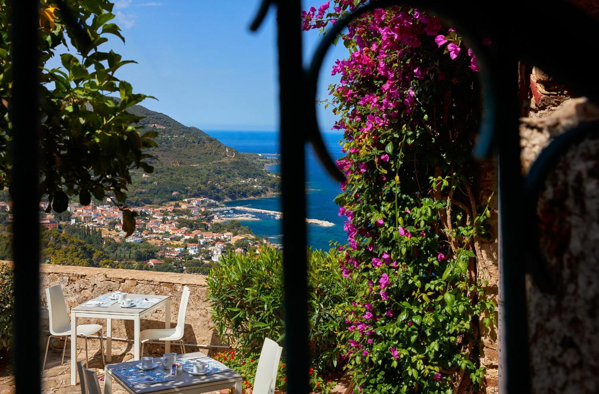 Residenza D'Epoca Tamara Aparthotel Castellabate Luaran gambar